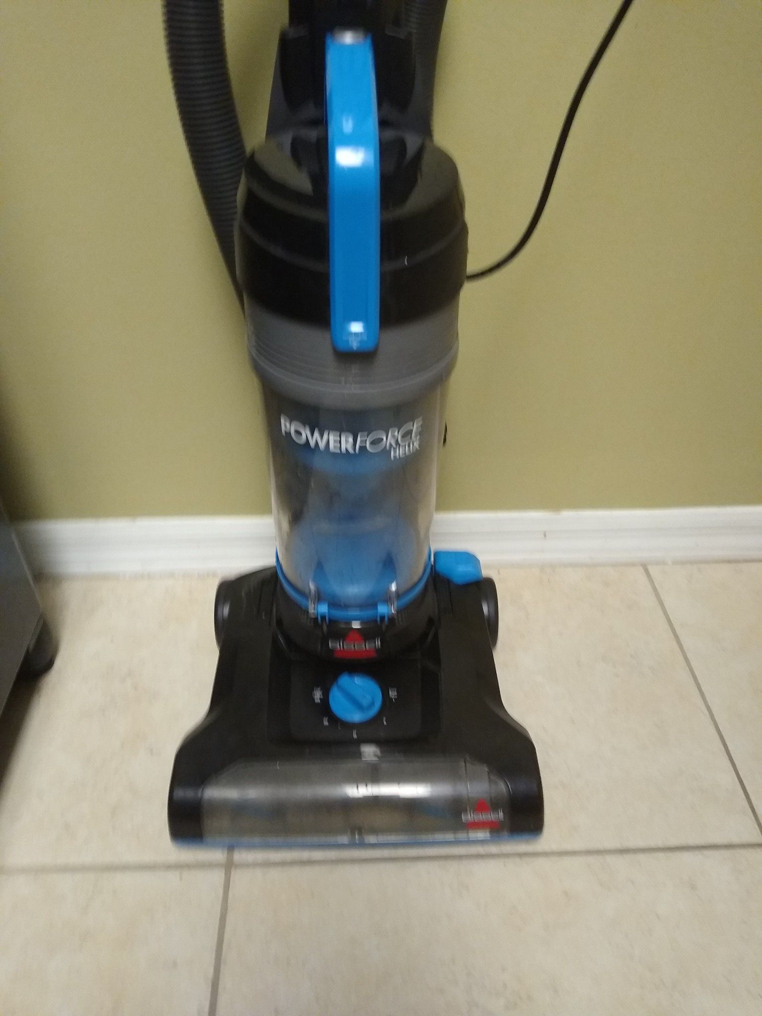 Bissell ProForce Helix Vacuum Cleaner