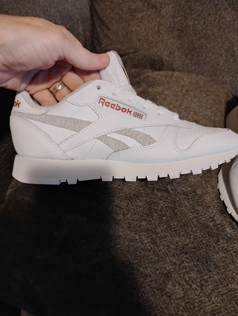 Reebok Classic Walking Shoes DV3762 White/Rose Gold Leather