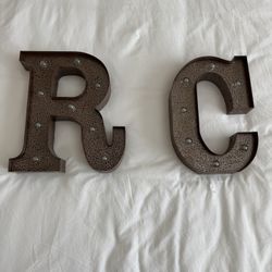 Rustic Light-Up Marquee Letters “R” & “C” – Battery-Operated Wedding or Home Décor  