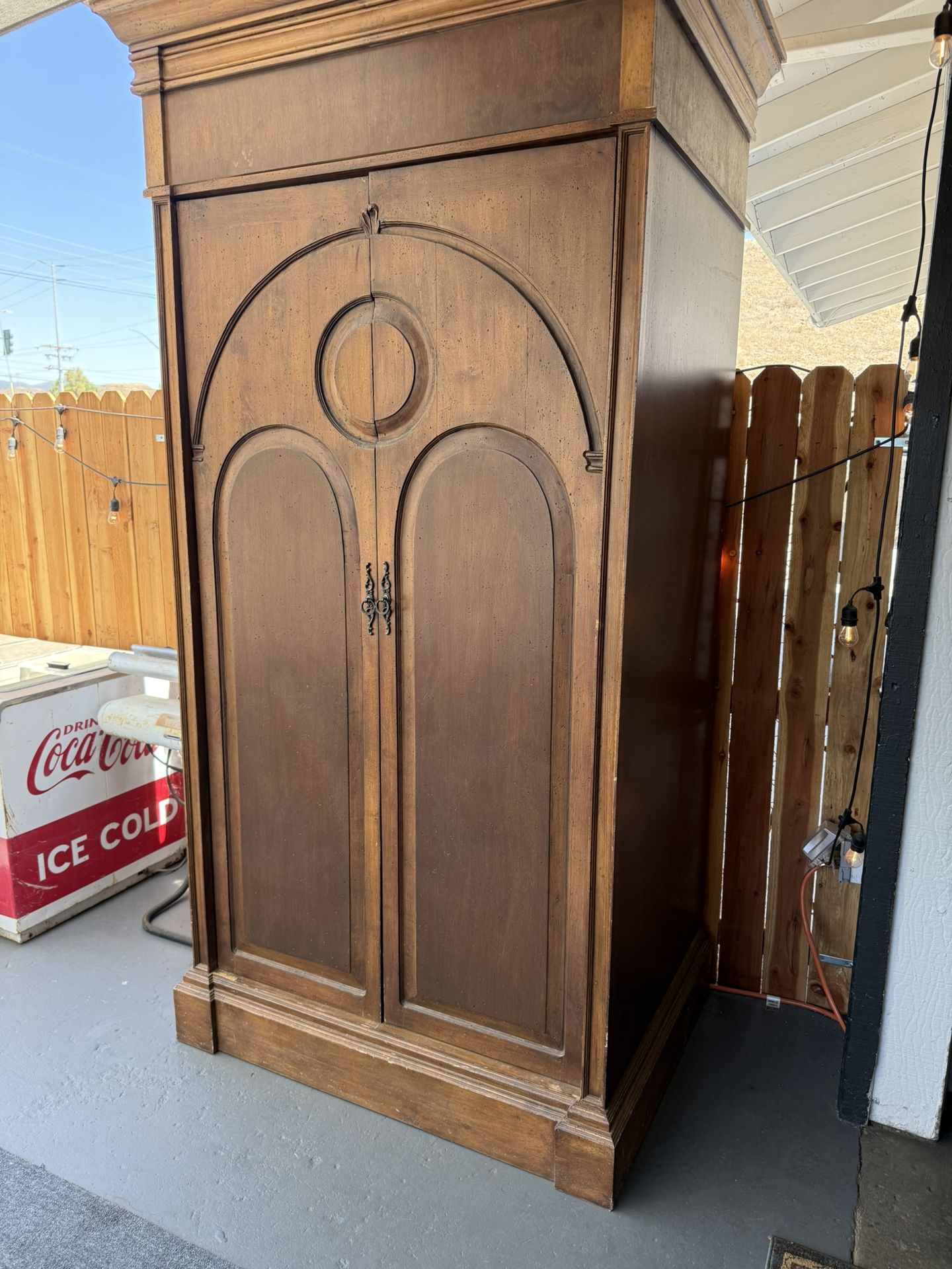 Armoire