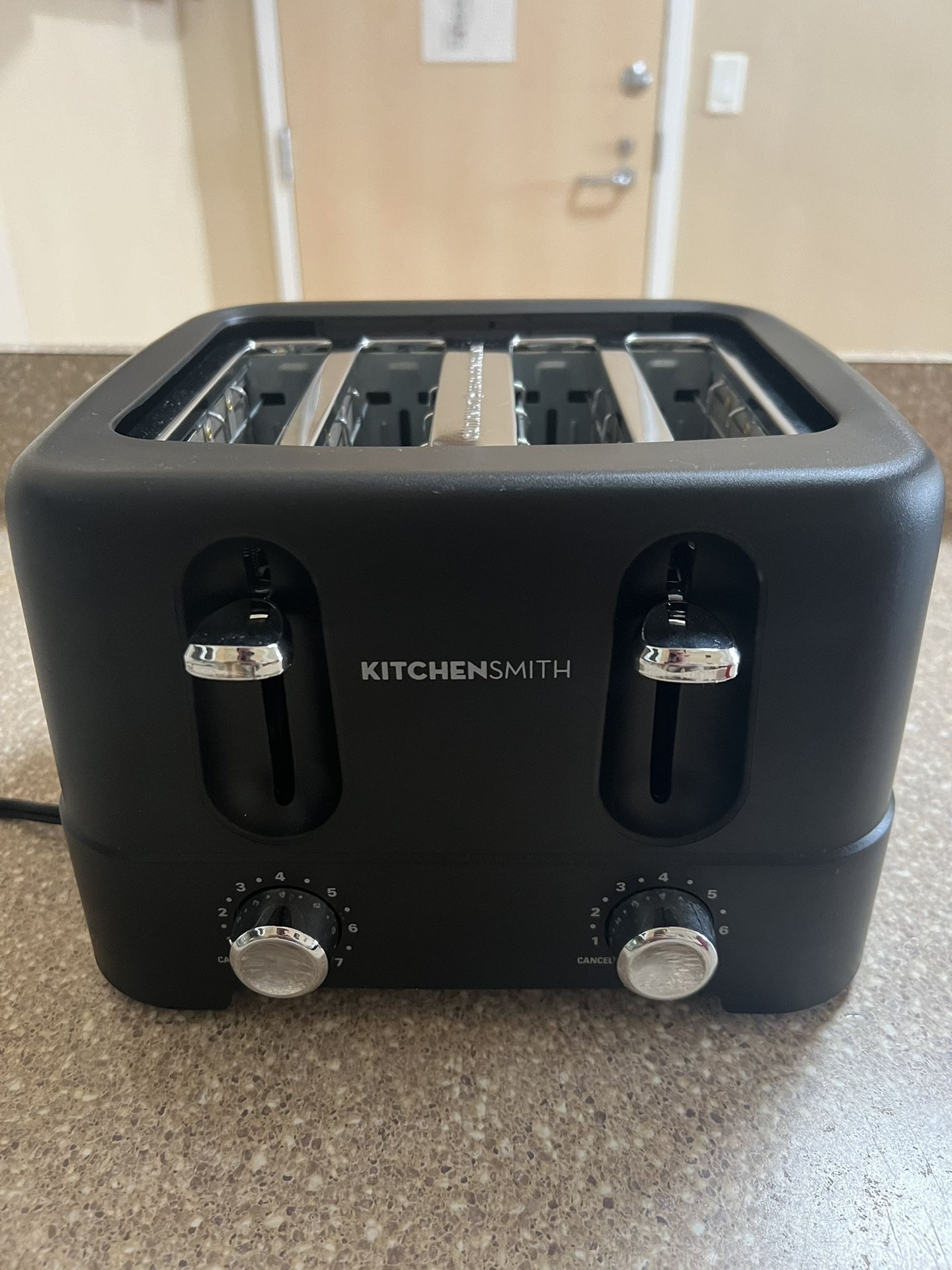 KitchenSmith 4 Slice Toaster