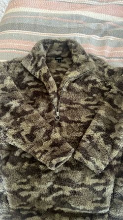 Women’s Express 1/4 Zip Fleece Size Small