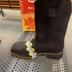 Botas de piel para trabajar con casquillo marca Establo