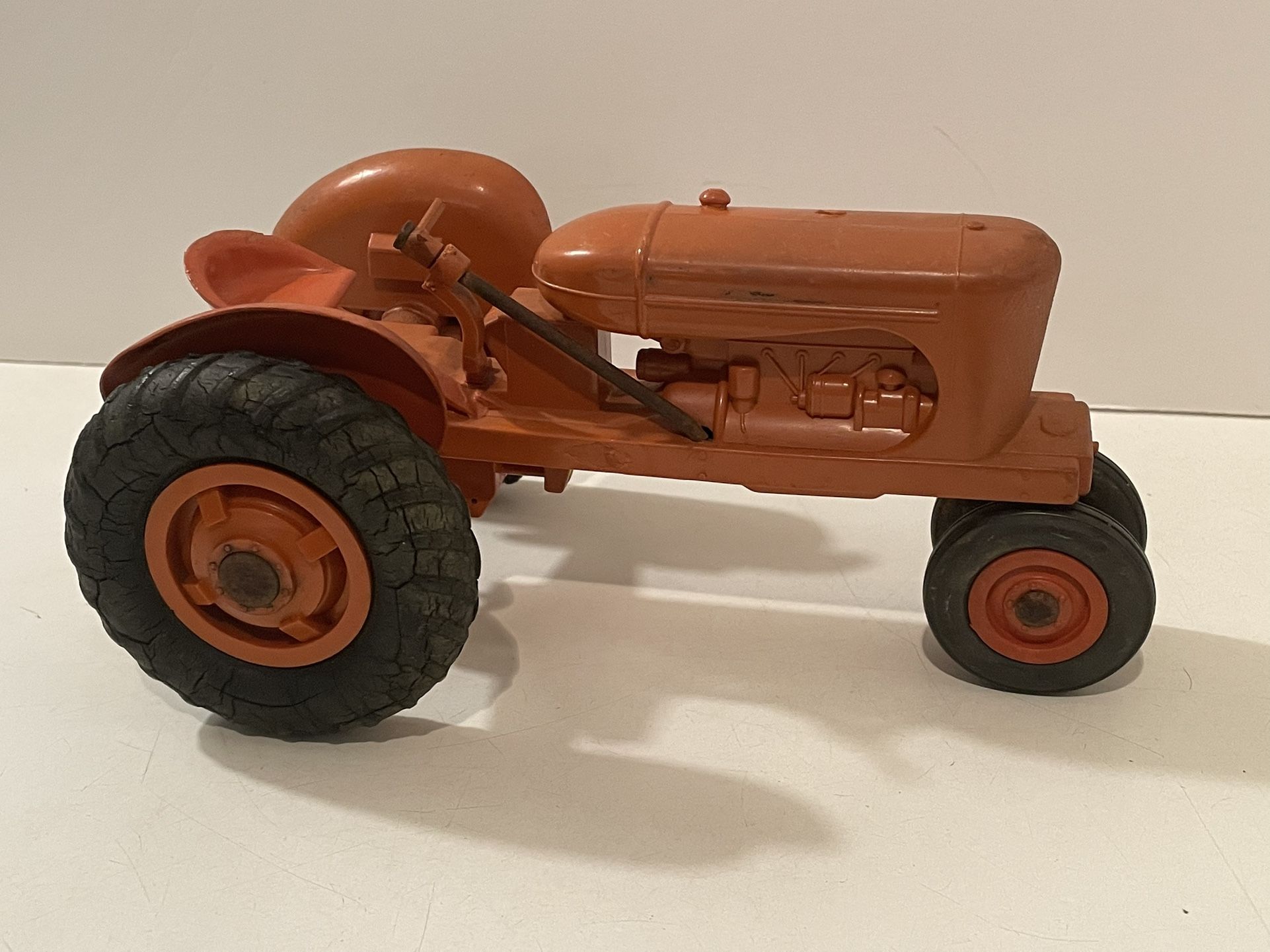 TOY VINTAGE TRACTOR
