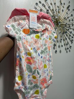 Brand new 6-9 months baby girl outfit onesie set of 3