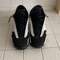 Jordan 14 Size 11 Black Toe