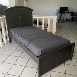 Twin Bed 