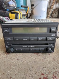 Nissan radio/head unit