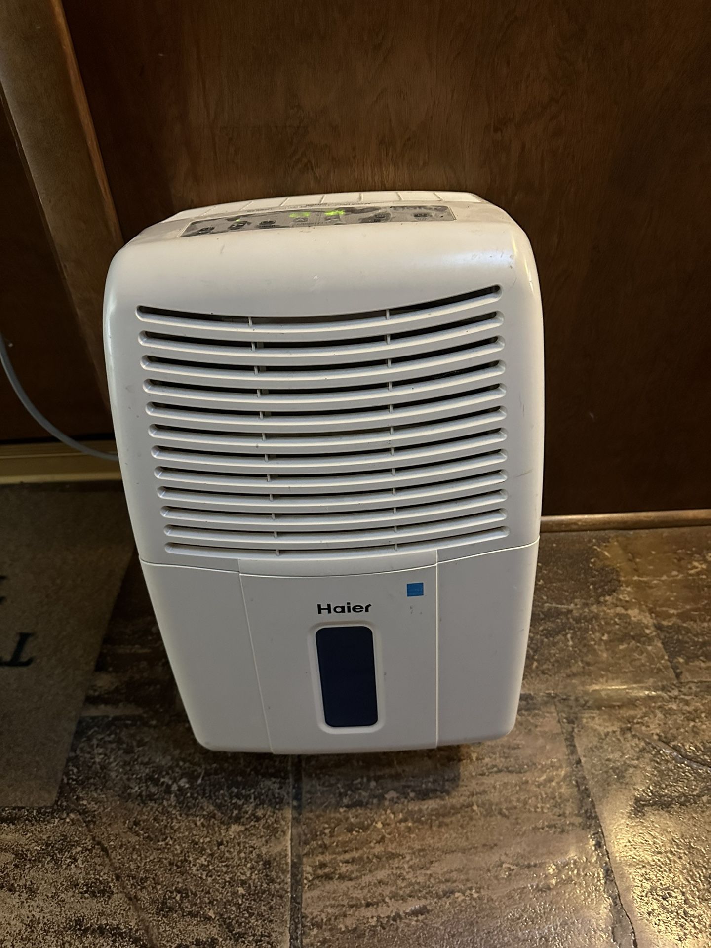 Dehumidifier 