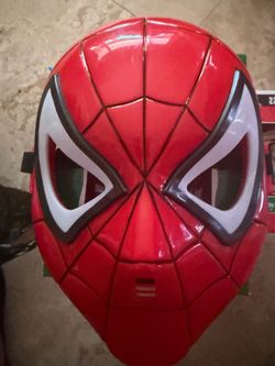 Toy Biz Spider-man Movie Series 2004 Spider-Man Helmet/Mask Eyes Light up