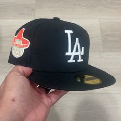 Los Angeles Dodger New Era Hat Size 7