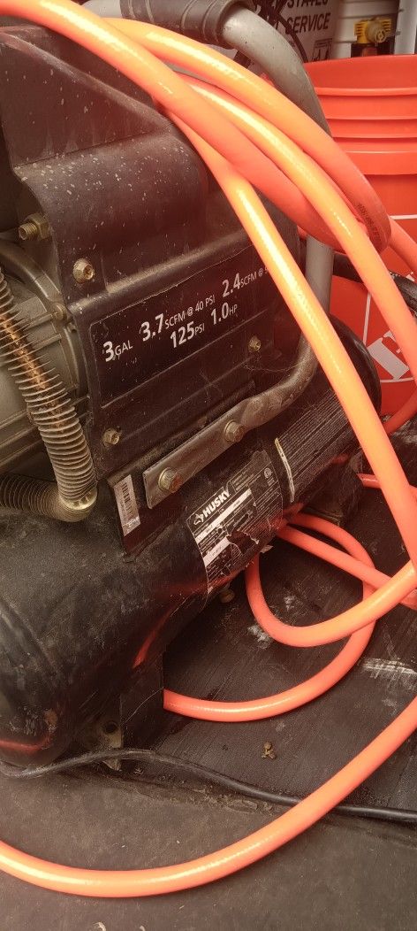 Husky Compressor