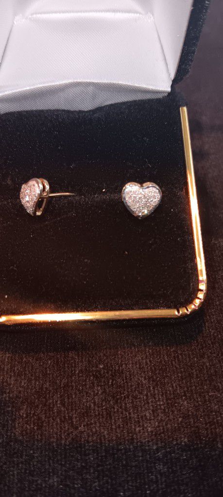 Small Heart Diamond Earrings