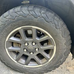 Jeep Wheels Gladiator OEM With Bridgestone All Terrain Ko2 Tires