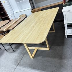 82.6 in. Rectangular to Square Natural Oak Grain Wood No-Drawer Desk with Expandable Leaf and Open Frame Legs， kf460072-01