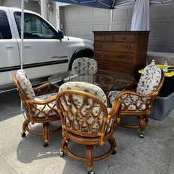 Rattan Dining Set For 4 - Vintage From The 90’s