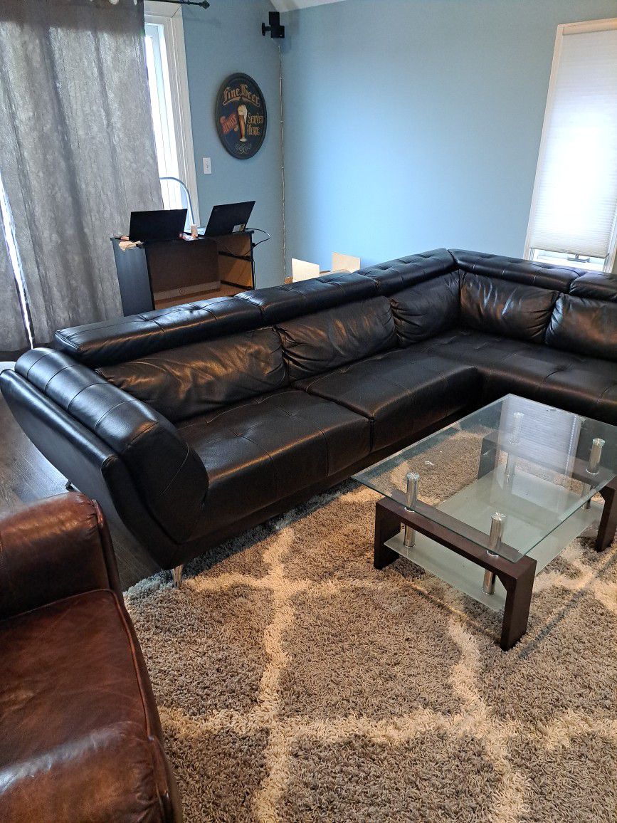 Black Leather Sectional COUCH 