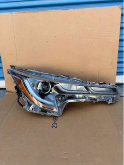 2020,2021,2022 Toyota Corolla Sport/Hybrid Headlight/Foco Delantero Rh Passenger Oem,Original  Ask