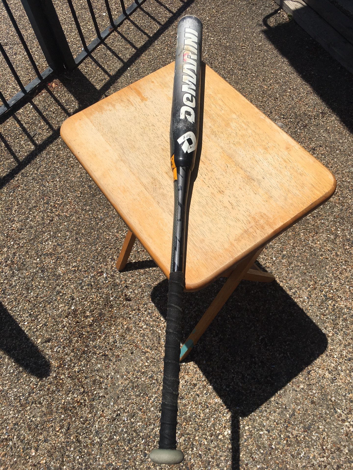 DeMarini CF4 Pitch Black Plus 2 1/4” softball bat 26oz 34”
