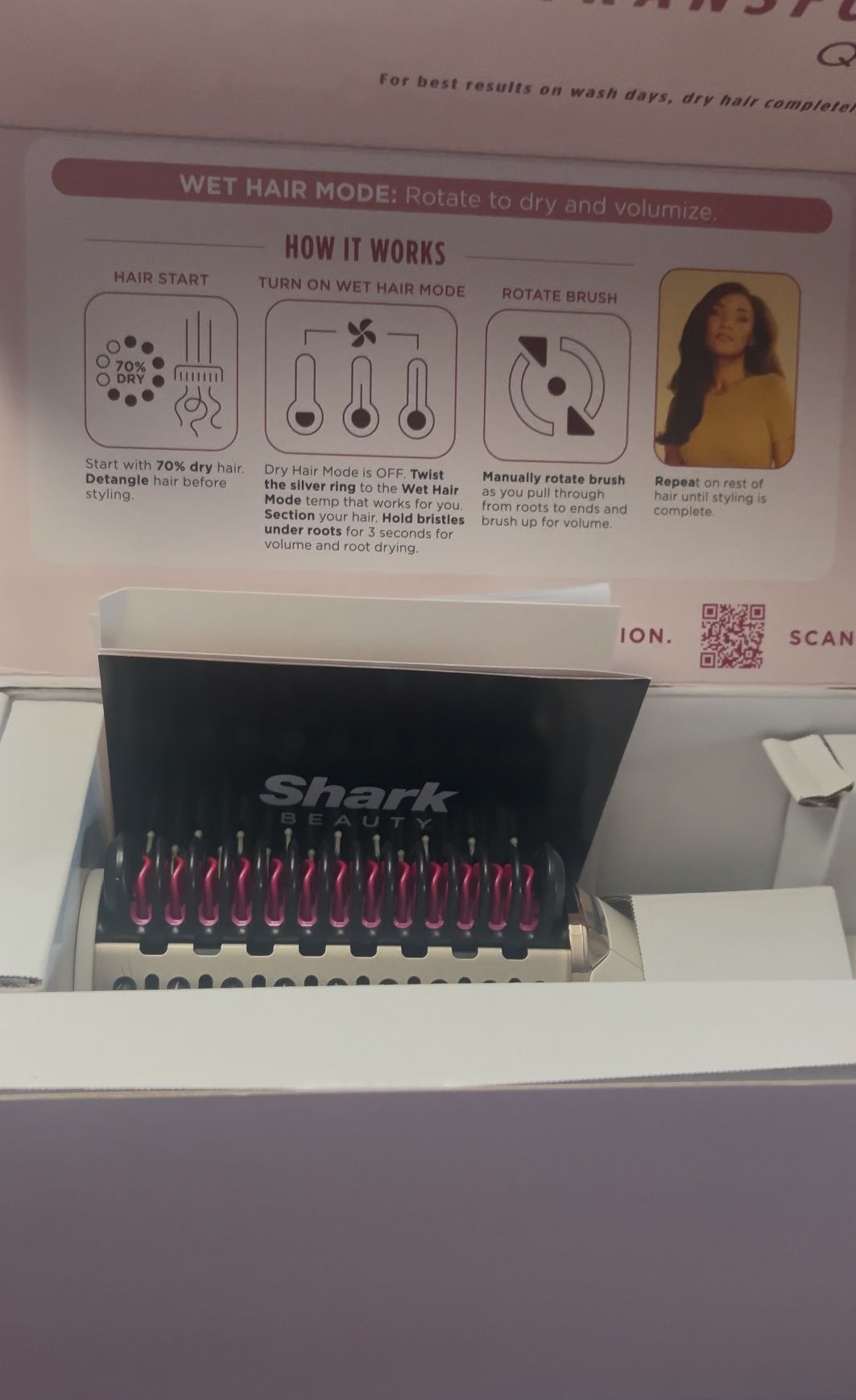 Shark SmoothStyle Heated Comb & Blow Dryer Brush