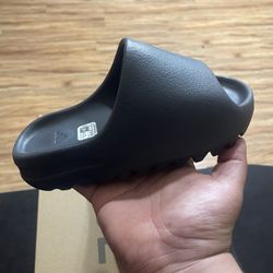 YEEZY SLIDE ONXY 