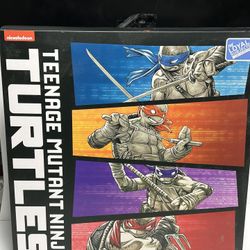 Teenage Mutant Ninja Turtles IDW Comic Black And White SDCC Exclusive BST AXN