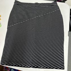 size 16 knit striped pencil skirt banana republic