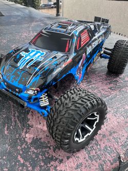 Traxxas Rustler 2wd VXL RC Car