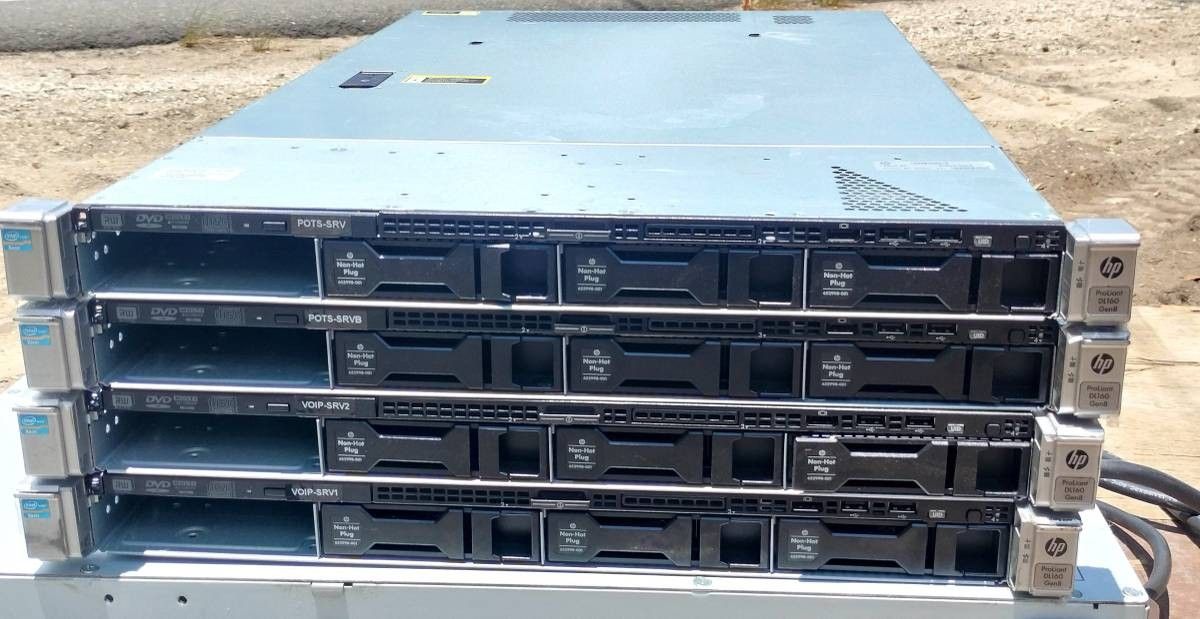 4 x HP ProLiant DL160 Gen 8 Server s - Intel Xeon