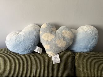 Set of 3 blue heart pillows