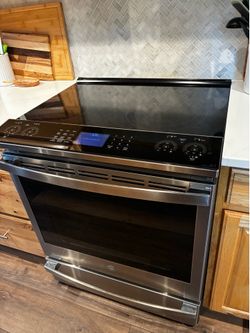 30” GE Profile Electric slide-in range