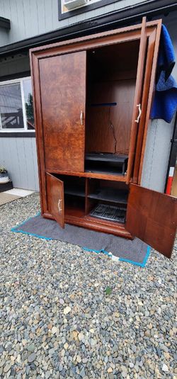 TV Armoire