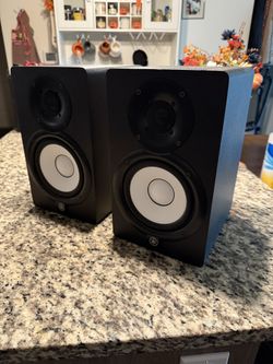 Yamaha Speakers