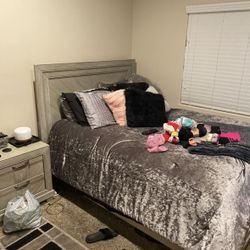 Bedroom Set 
