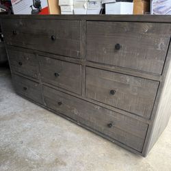 Dresser Good Condition Solid Wood
