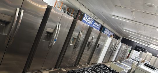 Brand New Frigidaire Side By Side Stainless Refrigerator 