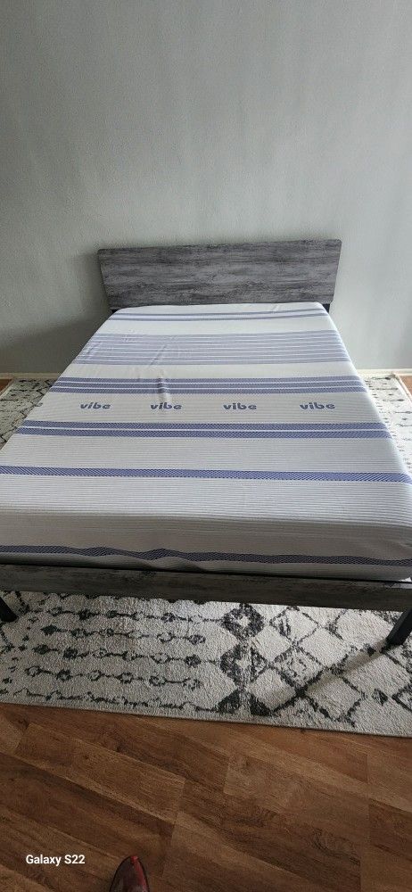 Queen Bed Frame And Mattres Headboard And Footboard