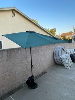 🌿 7.5' Half Patio Umbrella – ONLY 2 LEFT! ACT FAST! ✅ Brand New