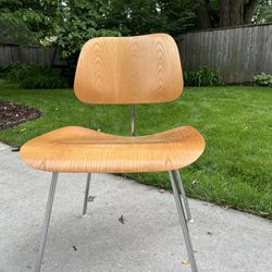 Original Herman Miller Eames Molded Plywood Lounge Chair (LCM) Wood Base Non Upholstered
