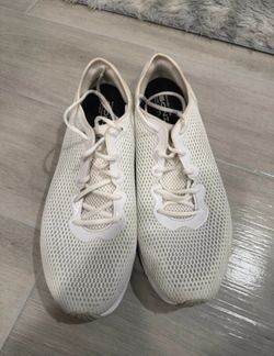 Men’s Shoes Under Amour