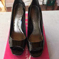 Women’s Shoes