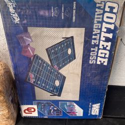 Tailgate Toss / Cornhole Game. 