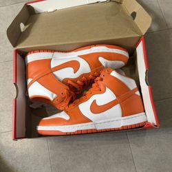 Nike Dunks 