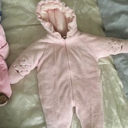 Warm Onesies Size (3-6)months