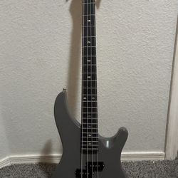 Mitchell 4 String Shortscale Bass Charcoal Gray