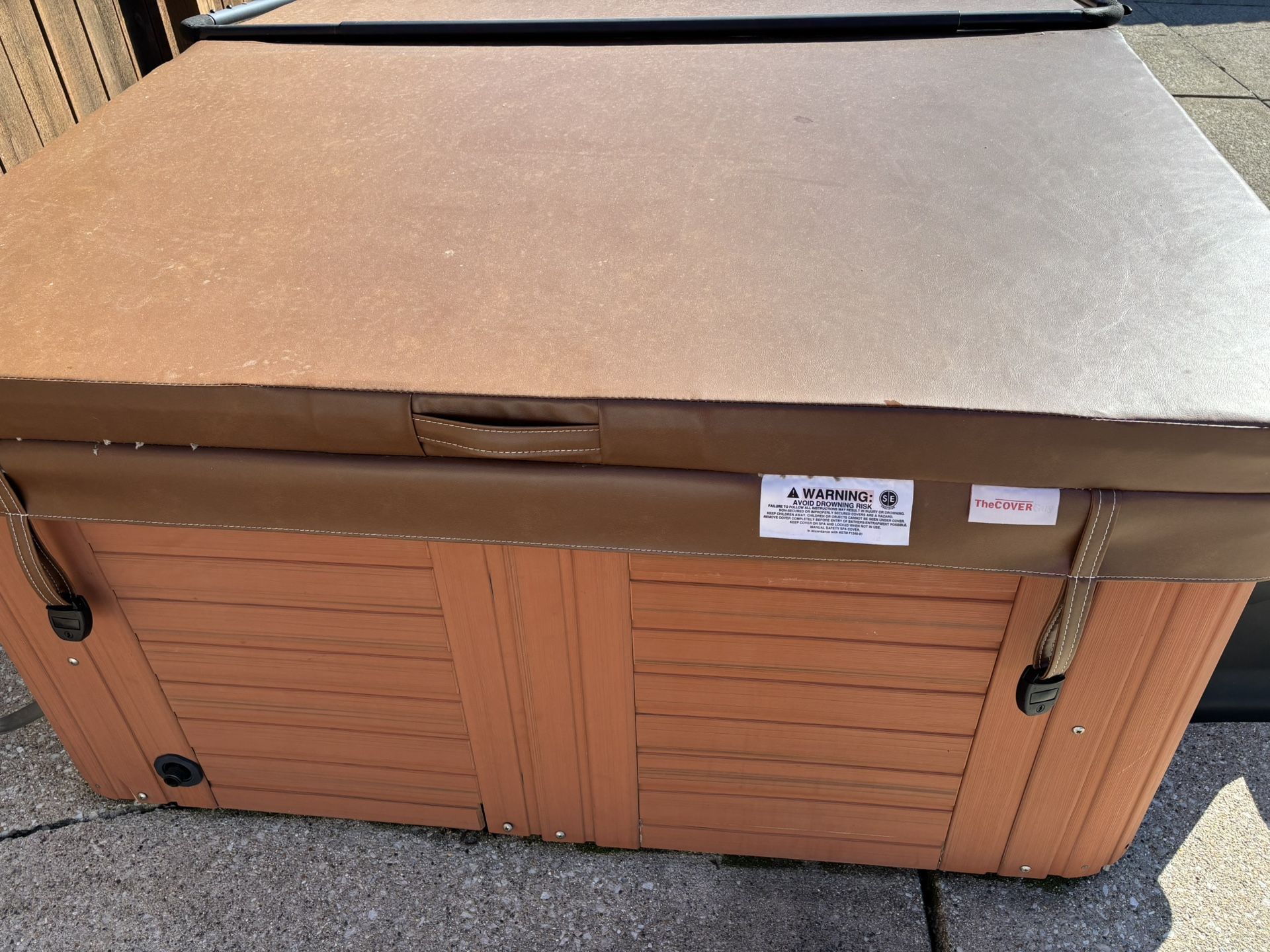 Used Like New Hot Tub Cover