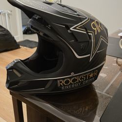 Fox v4 helmet carbon fiber .