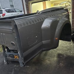 Ford Dually Bed 