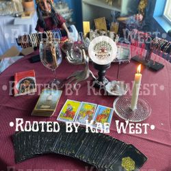 Intuitive Insight & Reflective Guidance Tarot Readings
