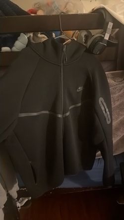 Nike Tech
